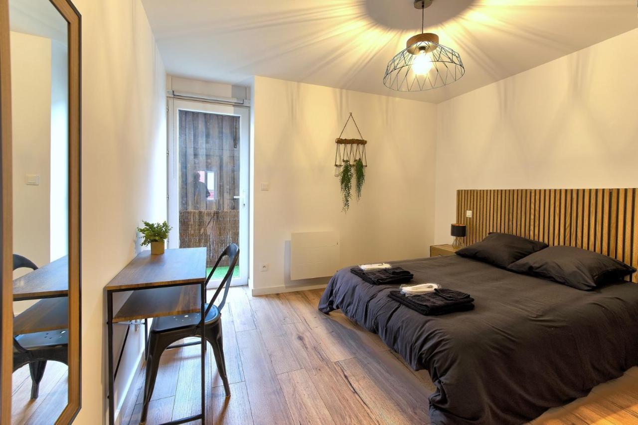 Appartamento Le Contemporain Saint-Laurent-sur-Saone Esterno foto